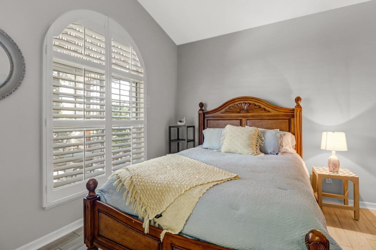 Cozy Beach House - 5 Minutes From Vanderbilt Beach North North Naples 외부 사진